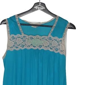 Vintage 1970s Mirage Turquoise Nightgown